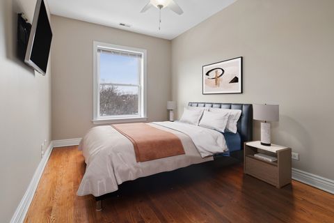 Tiny photo for 7035 N Greenview Avenue #3S, Chicago, IL 60626 (MLS # 12594407)