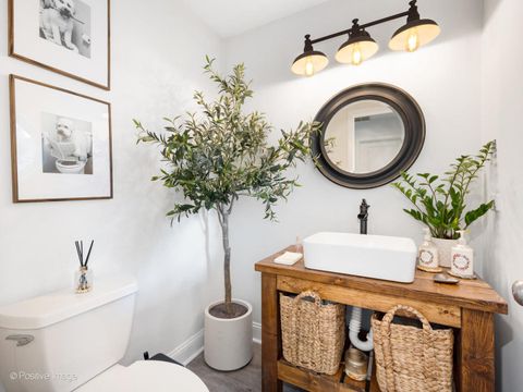 Tiny photo for 1188 Harbor Court, Glendale Heights, IL 60139 (MLS # 12498151)