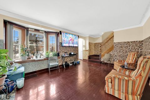 Tiny photo for 3520 Ridgeland Avenue, Berwyn, IL 60402 (MLS # 12667634)