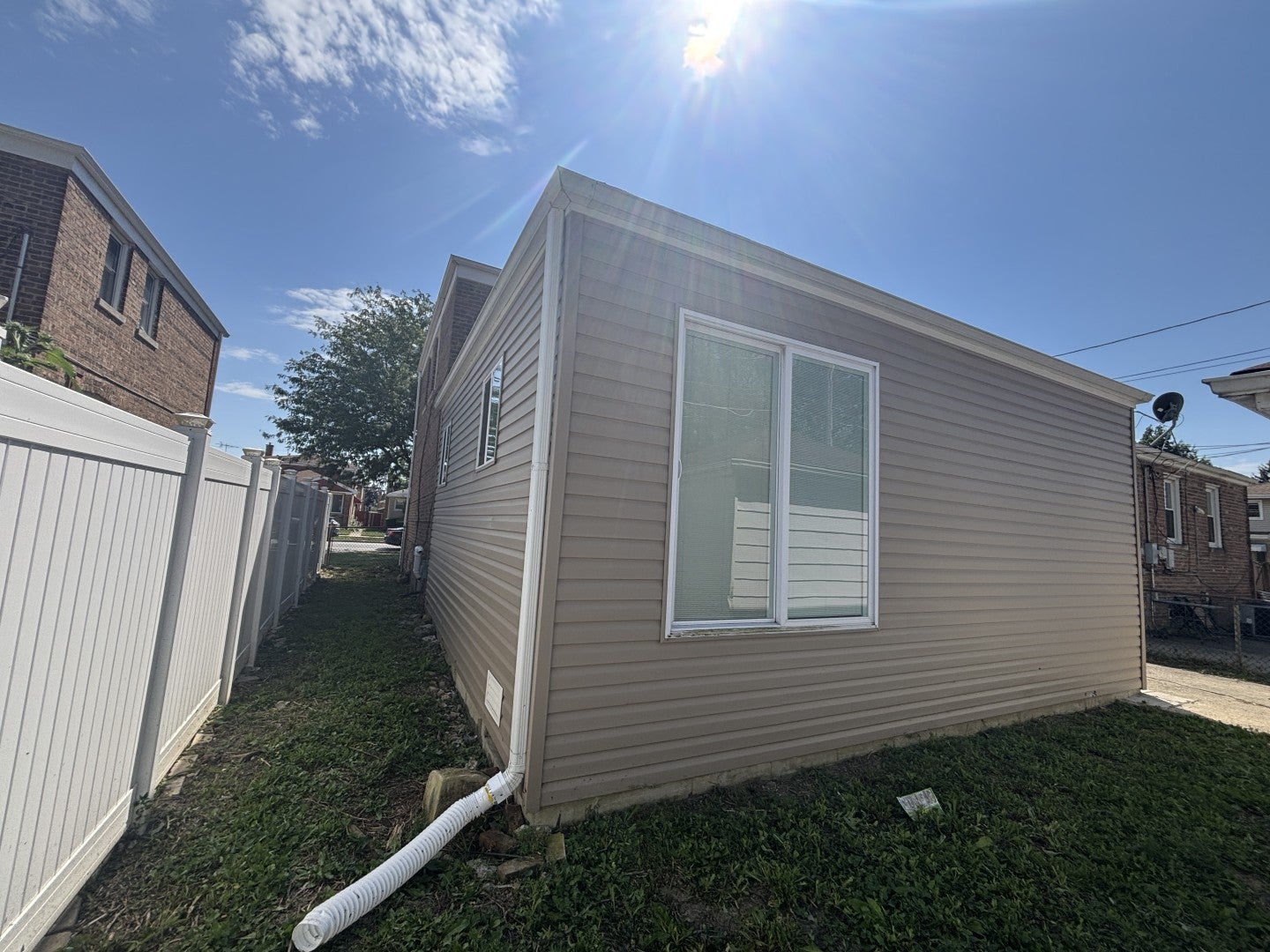 2752 W 83rd Street