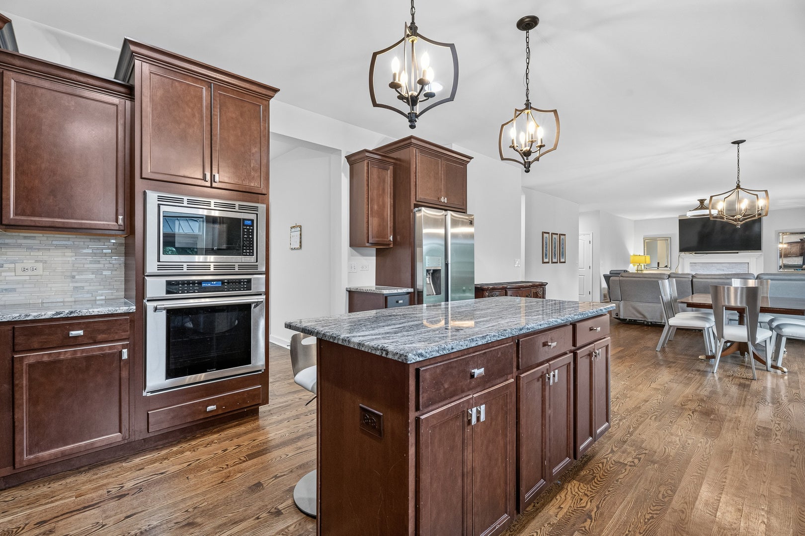 16440 W Turnberry Circle