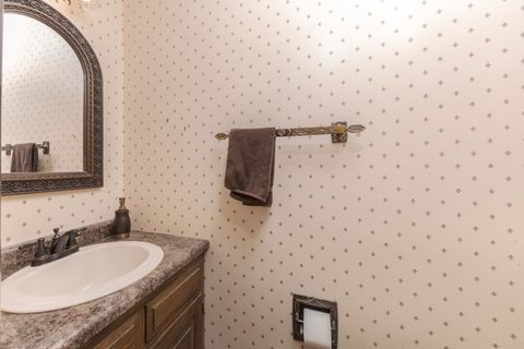 Tiny photo for 28 Chatsford Court, Bloomington, IL 61704 (MLS # 12547981)