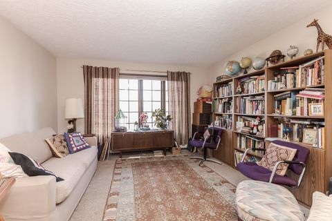 Tiny photo for 28 Chatsford Court, Bloomington, IL 61704 (MLS # 12547981)