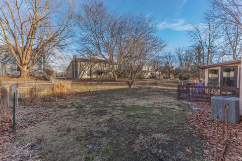 Tiny photo for 28 Chatsford Court, Bloomington, IL 61704 (MLS # 12547981)