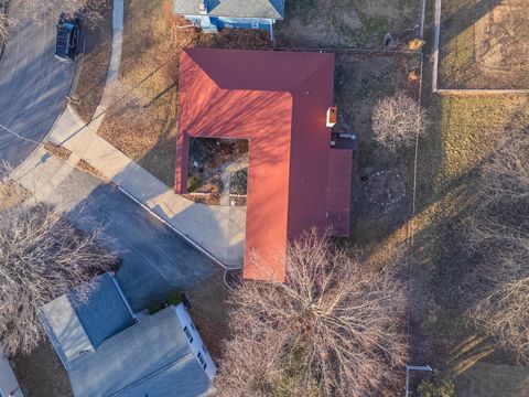 Tiny photo for 28 Chatsford Court, Bloomington, IL 61704 (MLS # 12547981)