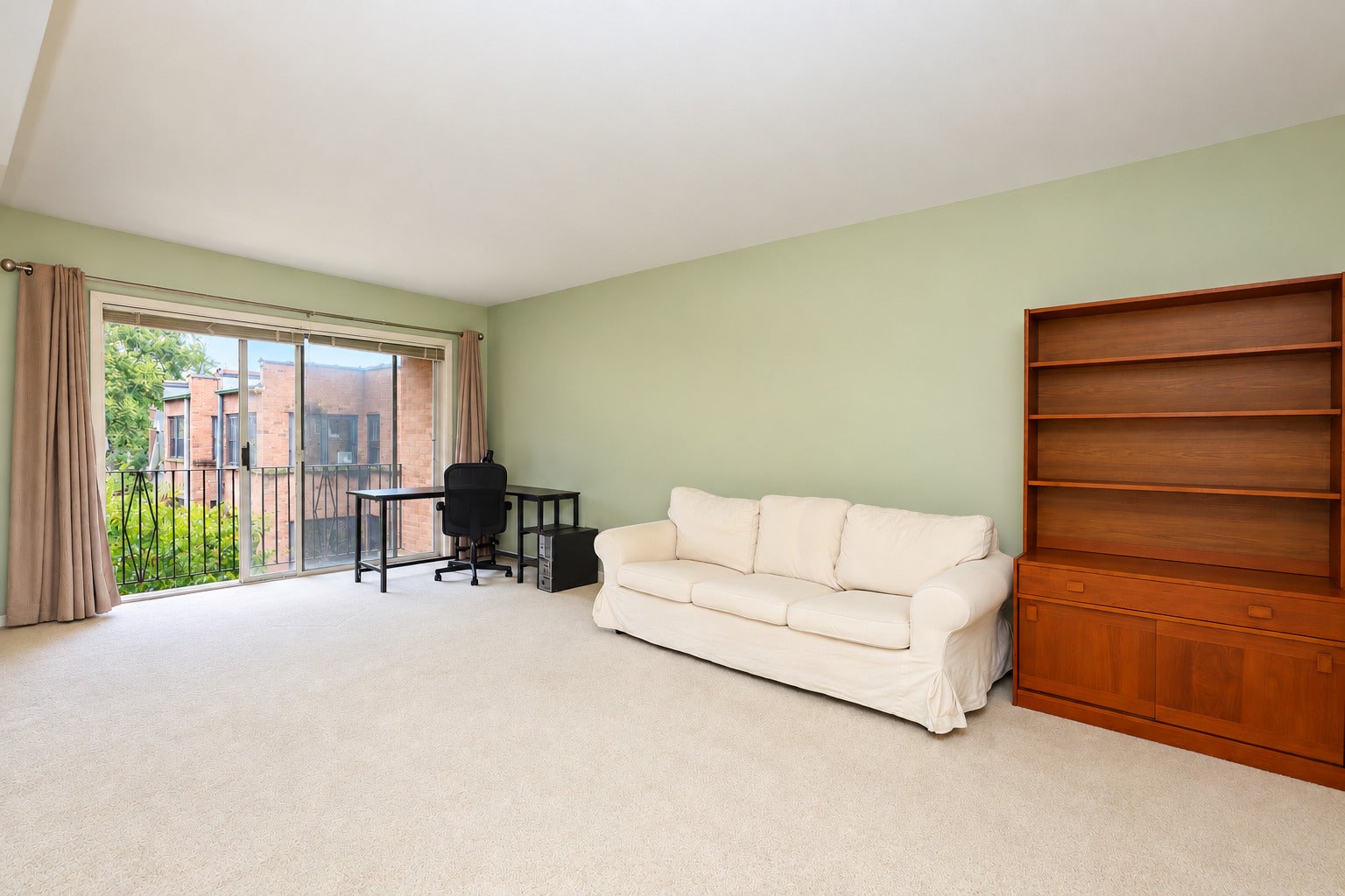 2001 Sherman Avenue 407