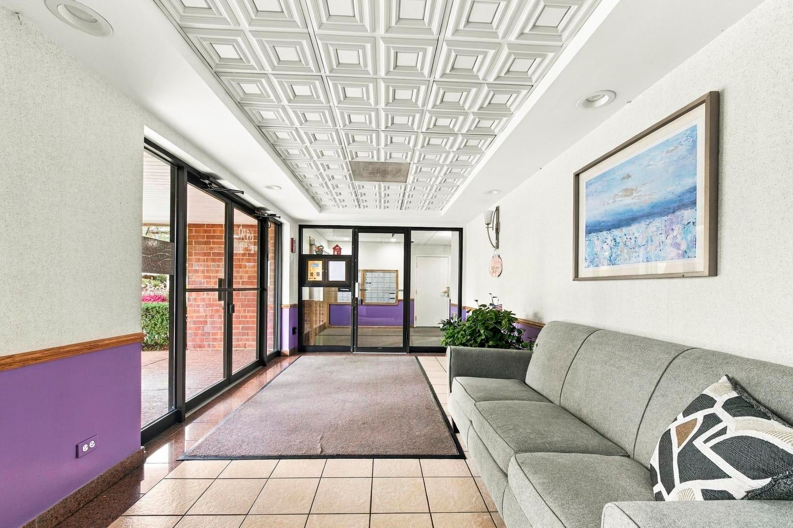 6530 W Irving Park Road 501