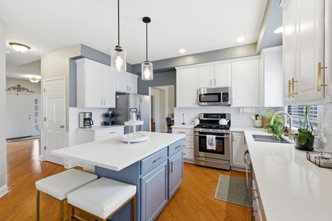 Tiny photo for 1196 Fieldstone Drive, Crystal Lake, IL 60014 (MLS # 12538928)