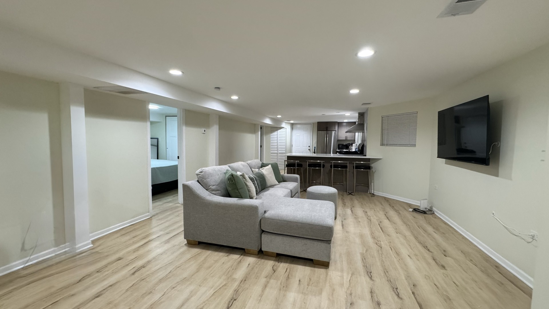 1305 N Austin Boulevard G