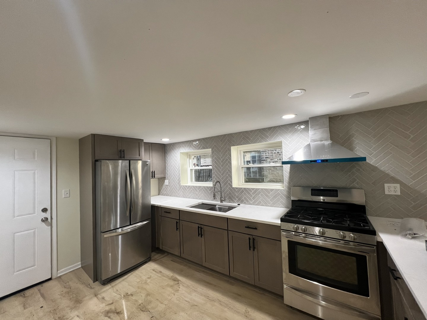 1305 N Austin Boulevard G