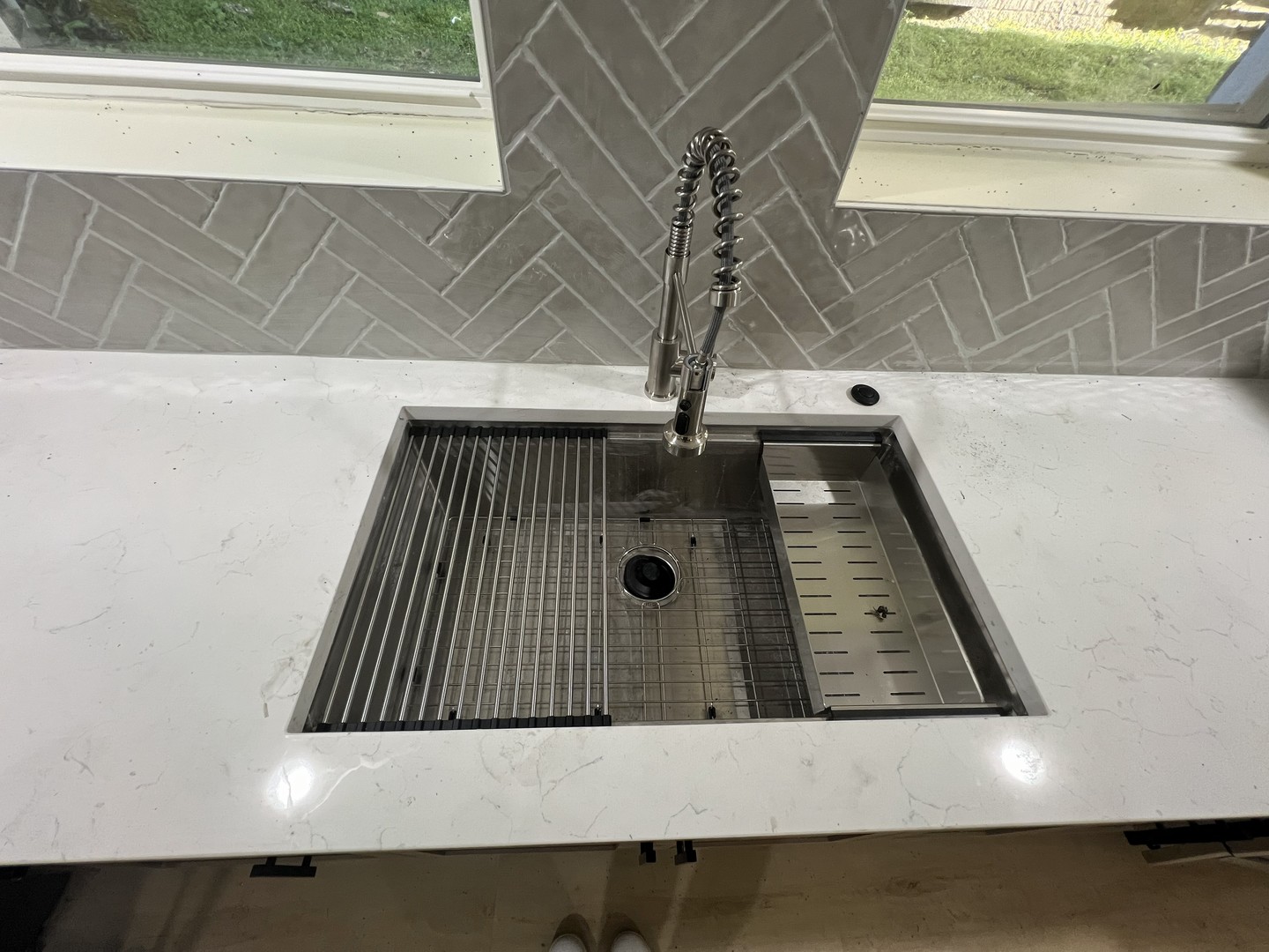 1305 N Austin Boulevard G