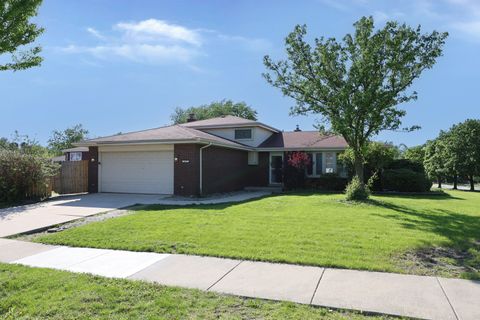 Photo of 8537 163rd Street, Tinley Park, IL 60487 (MLS # 12654399)
