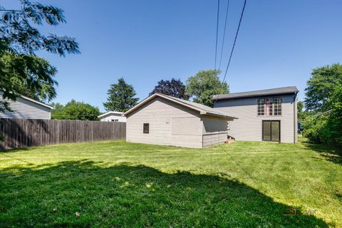 Tiny photo for 1206 Landon Avenue, Winthrop Harbor, IL 60096 (MLS # 12469065)