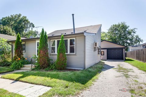 Tiny photo for 1206 Landon Avenue, Winthrop Harbor, IL 60096 (MLS # 12469065)