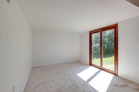 Tiny photo for 1206 Landon Avenue, Winthrop Harbor, IL 60096 (MLS # 12469065)