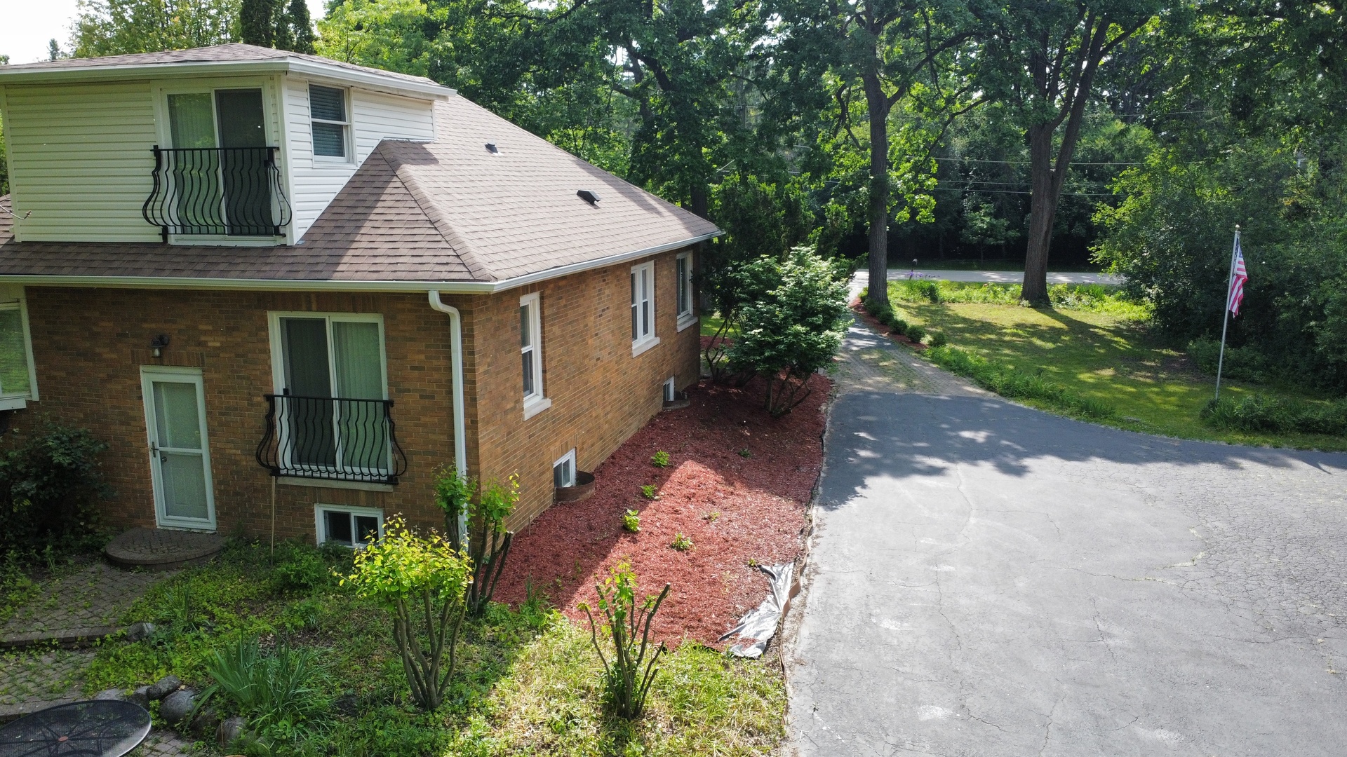 2325 Shady Lane