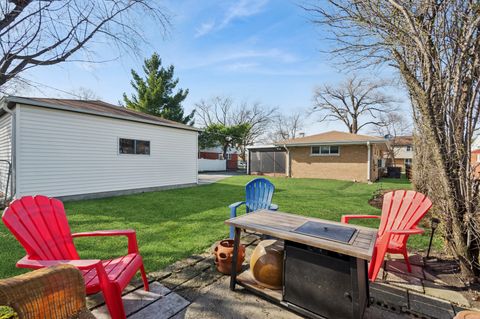 Tiny photo for 7441 Lake Street, Morton Grove, IL 60053 (MLS # 12613708)