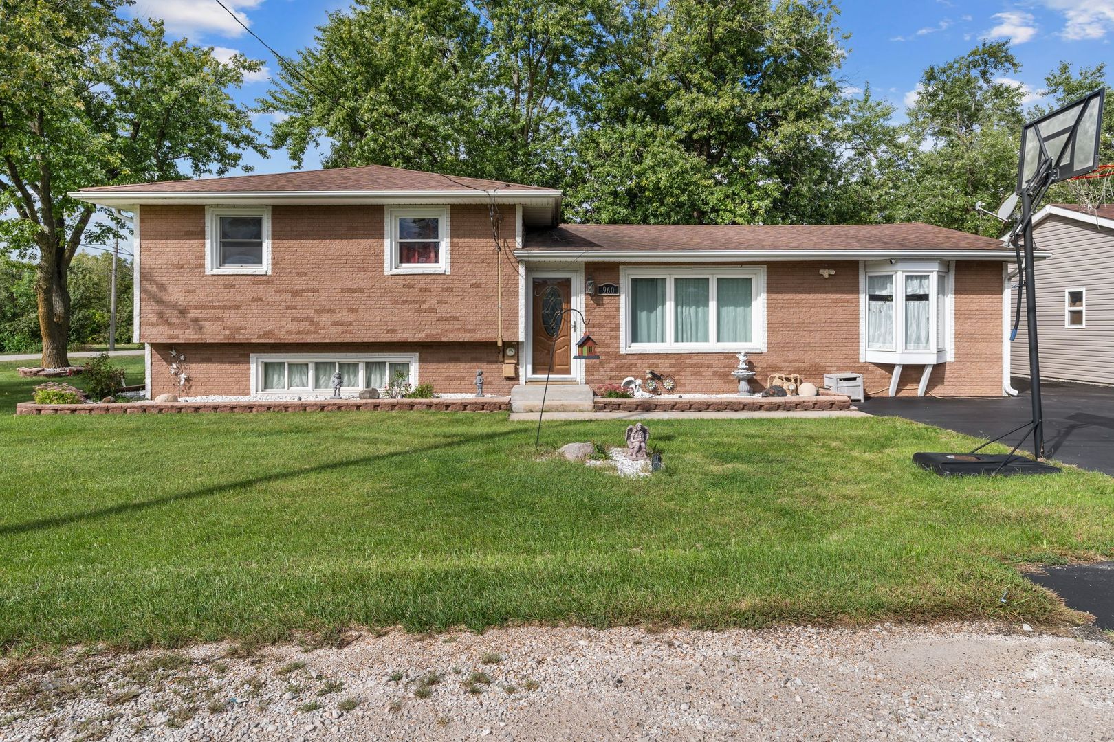 960 Becker Lane