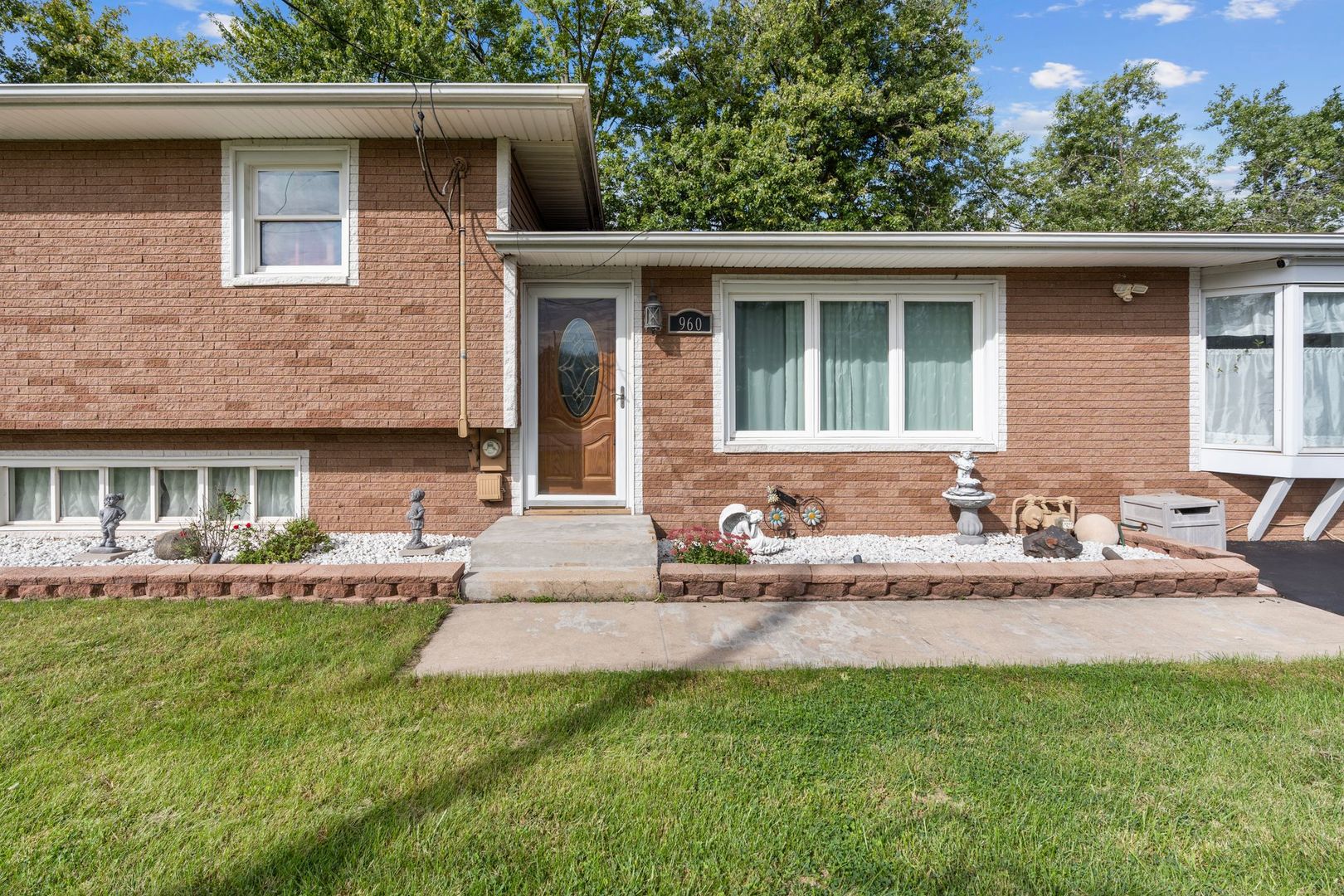 960 Becker Lane