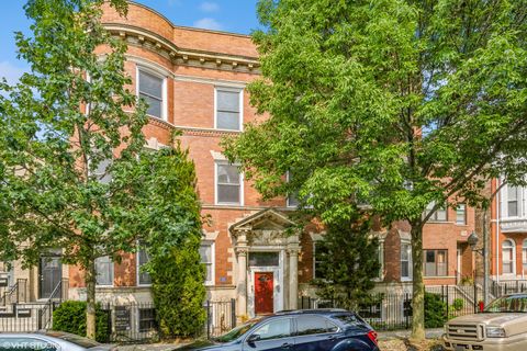 3252 S Prairie Avenue 2S Chicago IL 60616