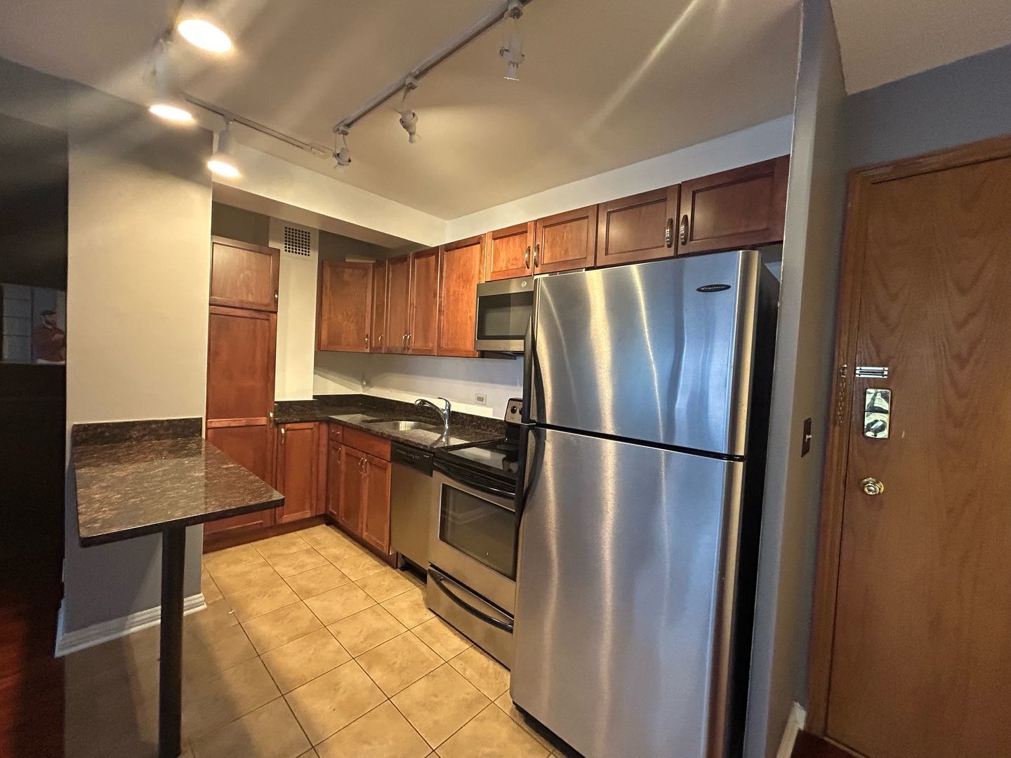 4180 N Marine Drive 1303