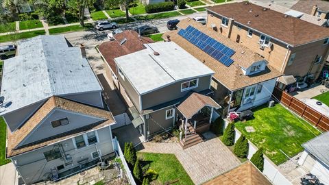 Tiny photo for 2937 N 74th Court, Elmwood Park, IL 60707 (MLS # 12626894)