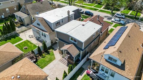 Tiny photo for 2937 N 74th Court, Elmwood Park, IL 60707 (MLS # 12626894)