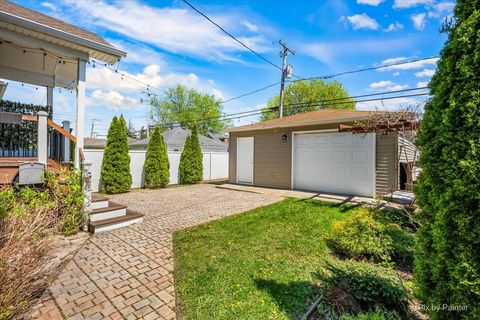 Tiny photo for 2937 N 74th Court, Elmwood Park, IL 60707 (MLS # 12626894)