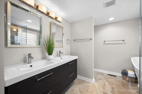 Tiny photo for 2937 N 74th Court, Elmwood Park, IL 60707 (MLS # 12626894)