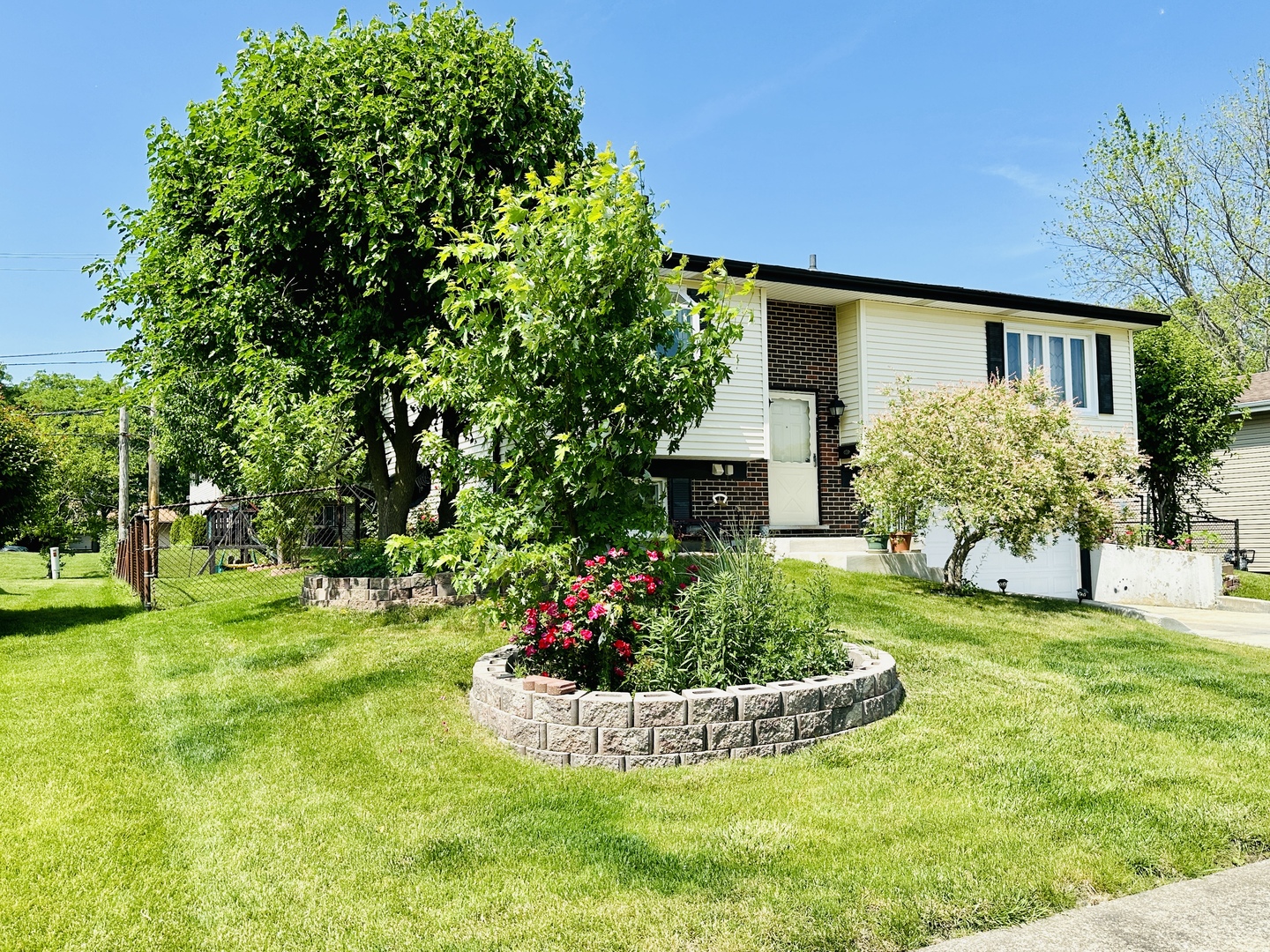 1015 Hastings Lane