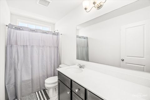 Tiny photo for 4427 Chelsea Manor Circle, Aurora, IL 60504 (MLS # 12652293)