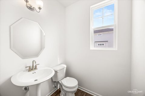 Tiny photo for 4427 Chelsea Manor Circle, Aurora, IL 60504 (MLS # 12652293)