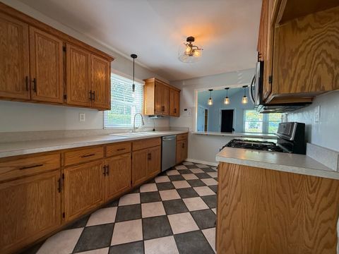 Tiny photo for 1417 Glenwood Avenue, Joliet, IL 60435 (MLS # 12506079)