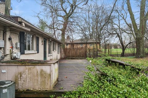 Tiny photo for 306 Lonsdale Road, Prospect Heights, IL 60070 (MLS # 12597612)