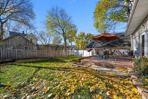 Tiny photo for 311 Ohio Avenue, St. Charles, IL 60174 (MLS # 12516102)