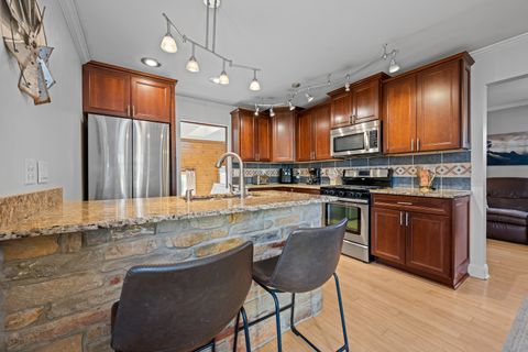 Tiny photo for 311 Ohio Avenue, St. Charles, IL 60174 (MLS # 12516102)