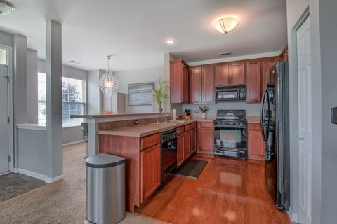 Tiny photo for 5116 Eastchester Court #5116, Plainfield, IL 60586 (MLS # 12653423)