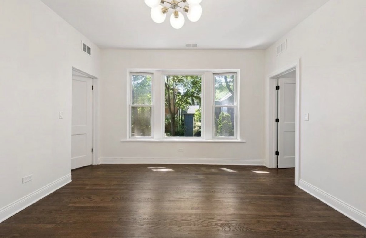 1340 W Hollywood Avenue 2