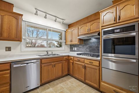 Tiny photo for 582 Arthur Drive, Cary, IL 60013 (MLS # 12615847)