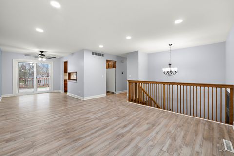 Tiny photo for 582 Arthur Drive, Cary, IL 60013 (MLS # 12615847)