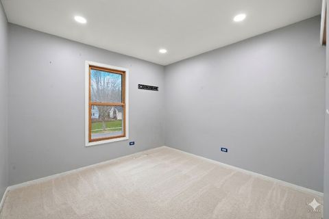 Tiny photo for 582 Arthur Drive, Cary, IL 60013 (MLS # 12615847)