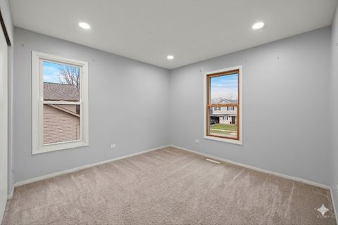 Tiny photo for 582 Arthur Drive, Cary, IL 60013 (MLS # 12615847)