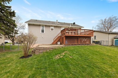 Tiny photo for 582 Arthur Drive, Cary, IL 60013 (MLS # 12615847)