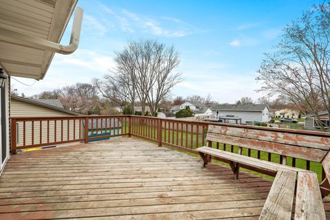 Tiny photo for 582 Arthur Drive, Cary, IL 60013 (MLS # 12615847)