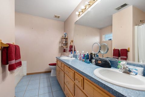 Tiny photo for 914 Cottonwood Drive, Elwood, IL 60421 (MLS # 12561246)