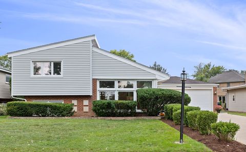 Photo of 9400 Octavia Avenue, Morton Grove, IL 60053 (MLS # 12479871) Photo of 9400 Octavia Avenue, Morton Grove, IL 60053 (MLS # 12479871)