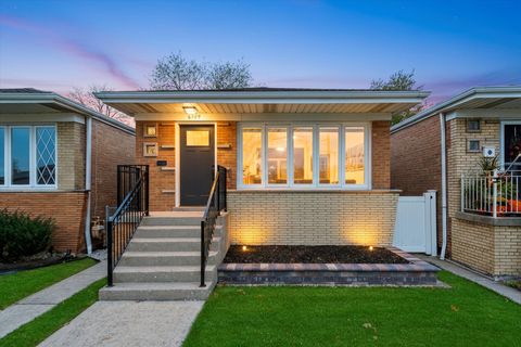 Photo of 6709 W 59th Street, Chicago, IL 60638 (MLS # 12528055)