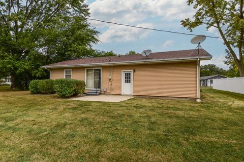 Tiny photo for 2 Edgewood Drive, Pontiac, IL 61764 (MLS # 12491167)