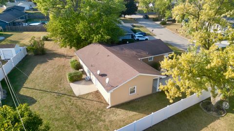 Tiny photo for 2 Edgewood Drive, Pontiac, IL 61764 (MLS # 12491167)