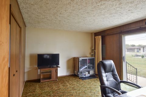 Tiny photo for 2 Edgewood Drive, Pontiac, IL 61764 (MLS # 12491167)